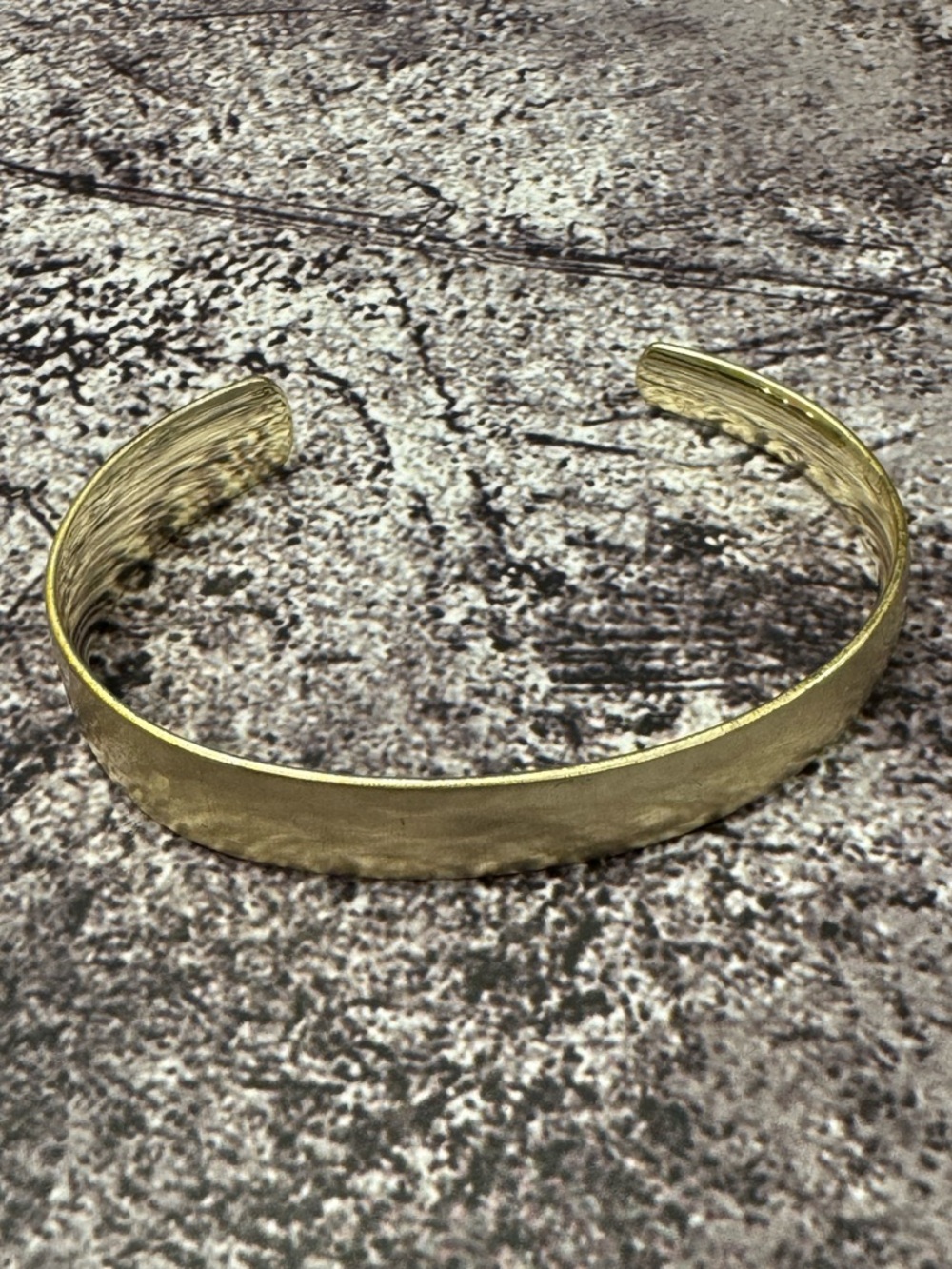 Kendra Scott Gold Tone Engraved Bangle